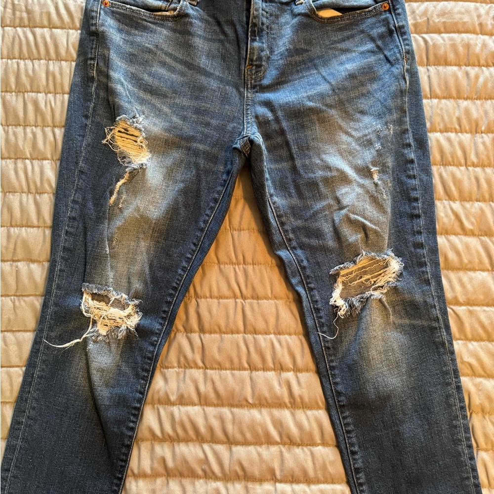 GAP Distressed Skinny Ankle Jeans in Medium Blue